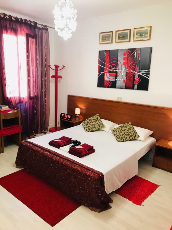 Venice Rainbow Hotel Екстериор снимка