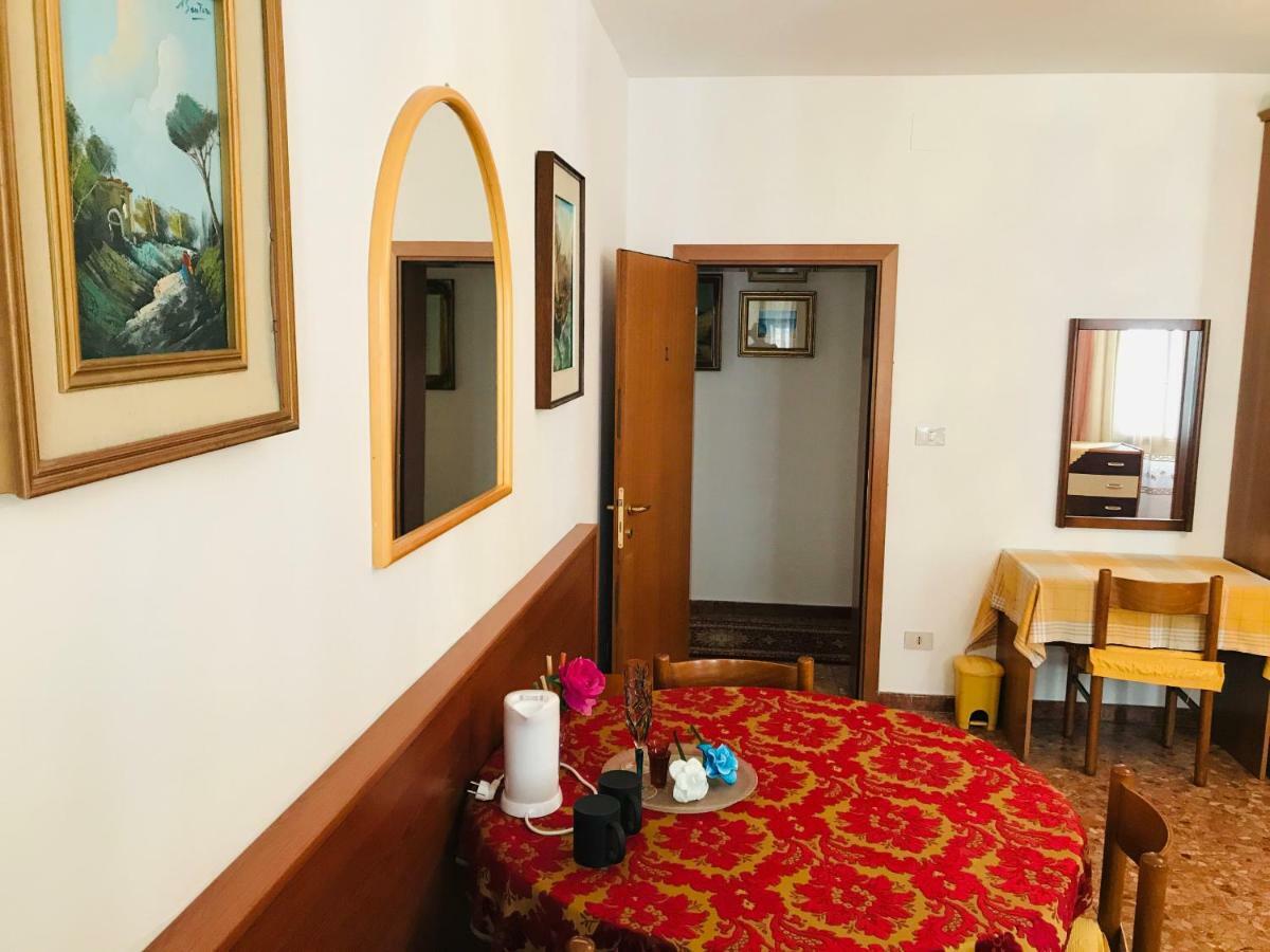 Venice Rainbow Hotel Екстериор снимка